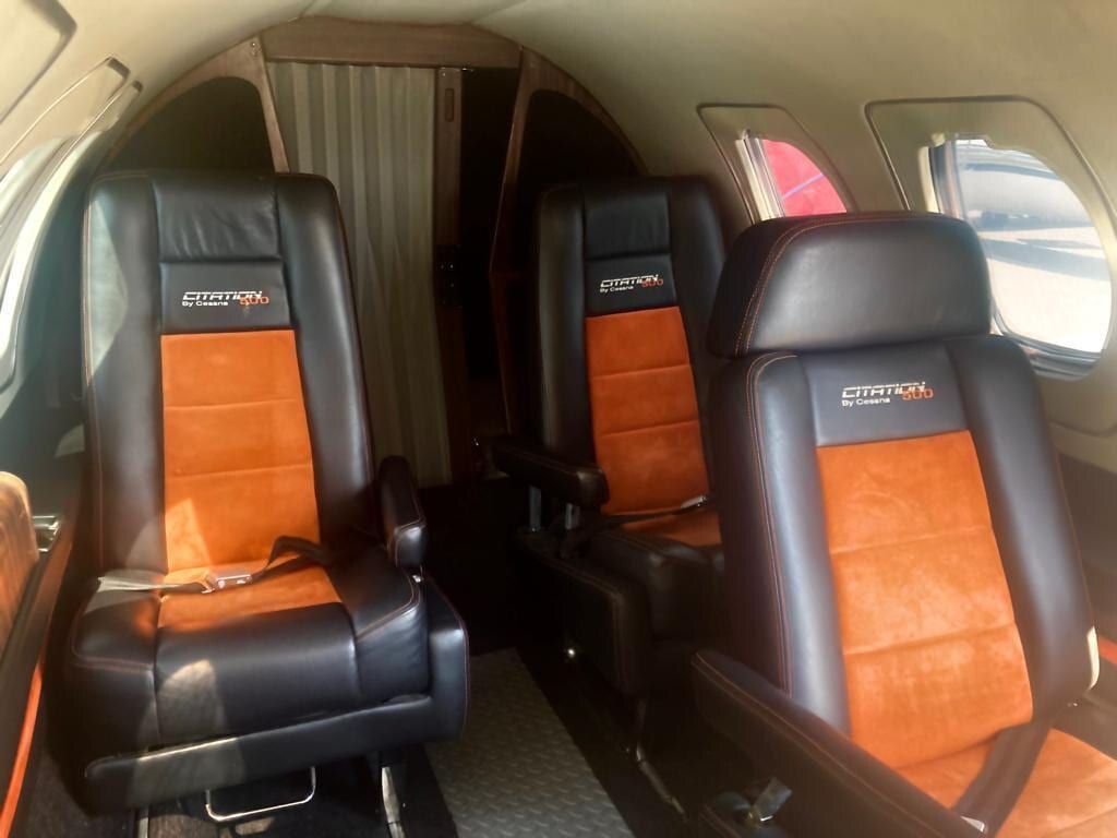 1977 Cessna Citation C500: Cabin seating