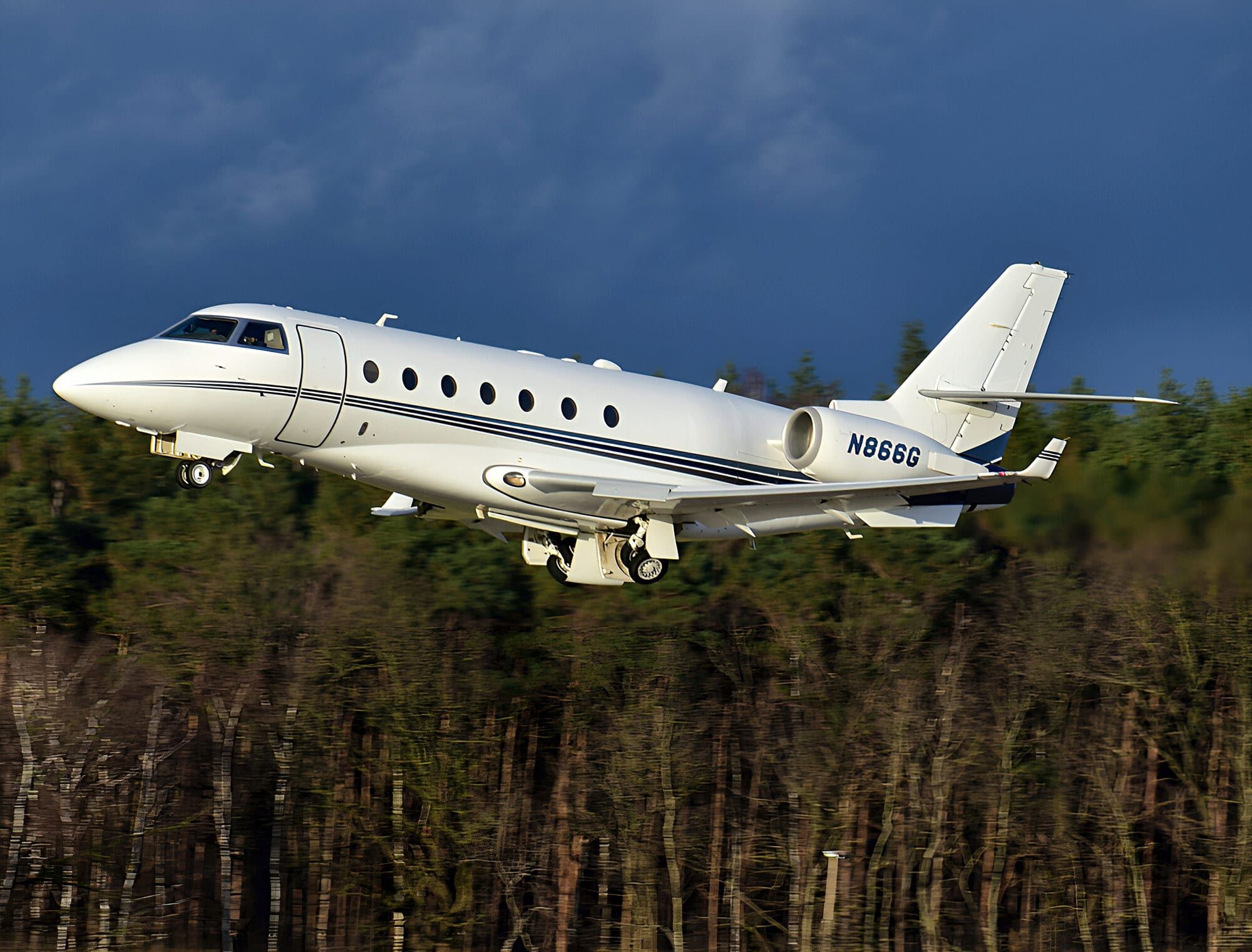 2000 Gulfstream G200, photograph 2