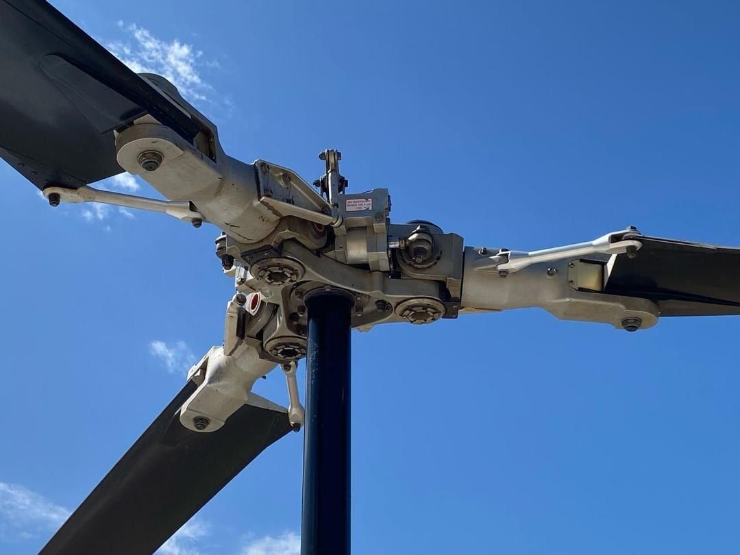 1977 Enstrom 280C Shark: Main rotor head